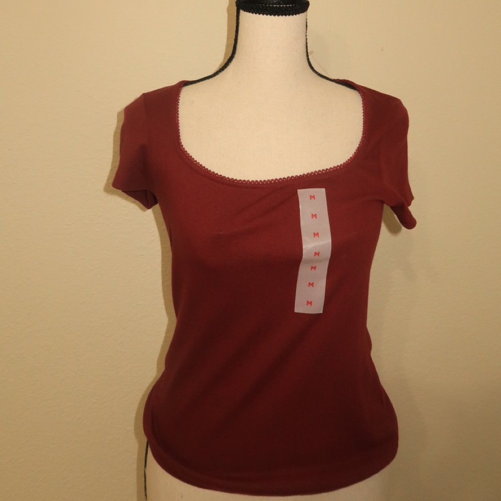 Old Navy Scoop Neck Short Sleeve Tee in Brick Red - Picture 3 of 5